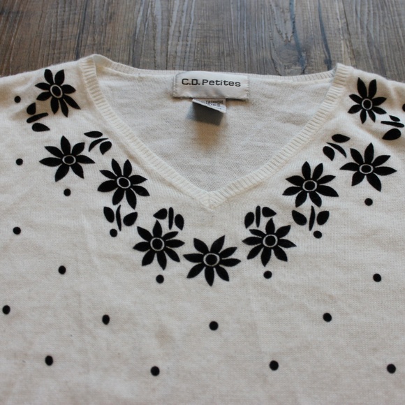 CD Petites White Top Medium - Picture 3 of 4